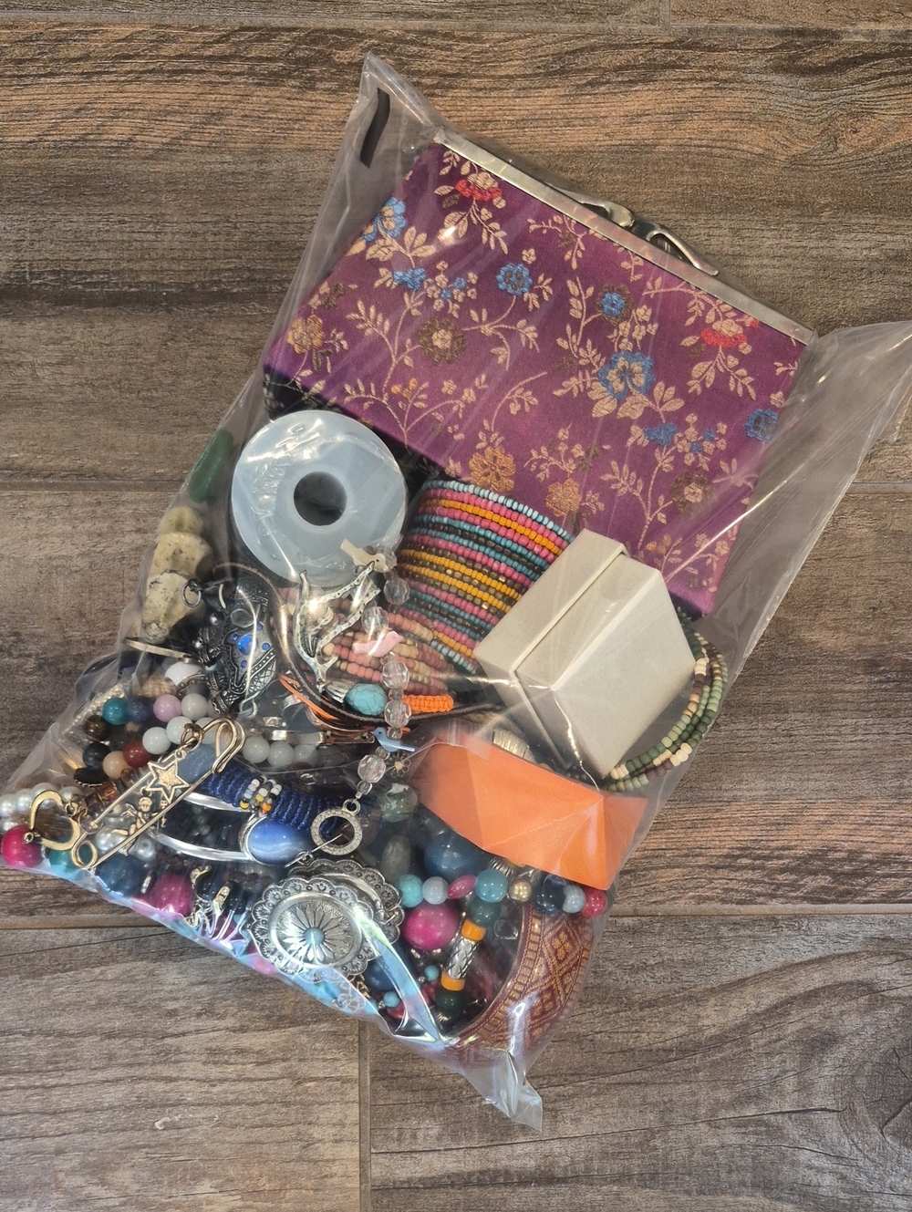 Boho Craft Jewelry & Wearable Jewelry Mix, 2 Pounds 11.5 Ounces - Picture 1 of 9